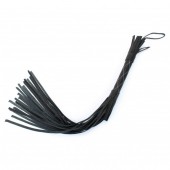 Аккуратная чёрная плетка  из натуральной кожи - БДСМ Арсенал - купить с доставкой в Воронеже