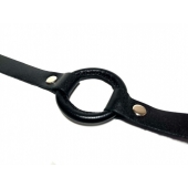 Черный кляп-кольцо на кожаных ремешках - БДСМ Арсенал - купить с доставкой в Воронеже