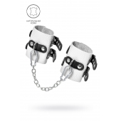 Бело-черные наручники с двумя ремешками и люверсами - Pecado - купить с доставкой в Воронеже