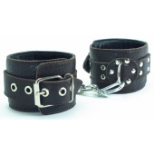 Кожаные наручники на металлической цепочке - БДСМ Арсенал - купить с доставкой в Воронеже