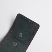 Черные кожаные наручники с красной строчкой - Crazy Handmade - купить с доставкой в Воронеже