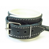 Оковы на руки со светлым подкладом - БДСМ Арсенал - купить с доставкой в Воронеже