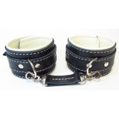 Оковы на руки со светлым подкладом - БДСМ Арсенал - купить с доставкой в Воронеже