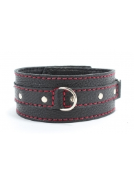 Черный ошейник из натуральной кожи с красной строчкой и кольцом - БДСМ Арсенал - купить с доставкой в Воронеже