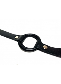 Черный кляп-кольцо на кожаных ремешках - БДСМ Арсенал - купить с доставкой в Воронеже