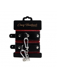 Черные наручники с красной подкладкой, строчками и скругленными ремешками - Crazy Handmade - купить с доставкой в Воронеже