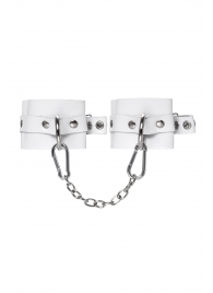 Белые мягкие кожаные наручники с люверсами - Pecado - купить с доставкой в Воронеже