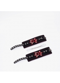 Черные кожаные наручники с красным декором и строчкой - Crazy Handmade - купить с доставкой в Воронеже