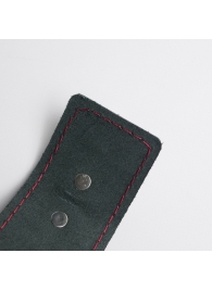 Черные кожаные наручники с красной строчкой - Crazy Handmade - купить с доставкой в Воронеже