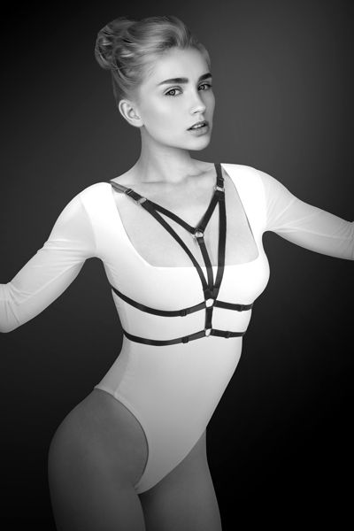 Черная упряжь на грудь Laura - Bijoux Pour Toi - купить с доставкой в Воронеже