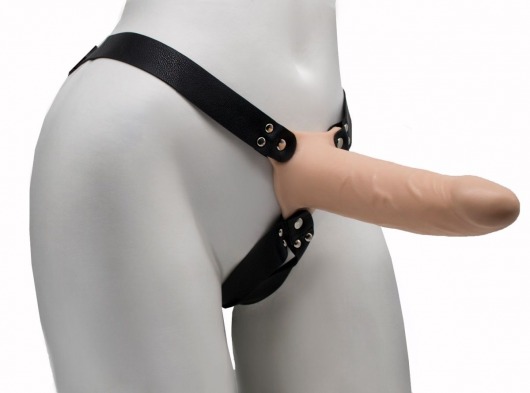 Пустотелый реалистичный фаллопротез на ремешках с заклепками - 17,5 см. - LOVETOY (А-Полимер) - купить с доставкой в Воронеже