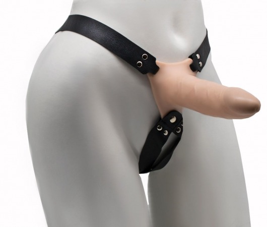 Пустотелый реалистичный фаллопротез на ремешках с заклепками - 16,5 см. - LOVETOY (А-Полимер) - купить с доставкой в Воронеже