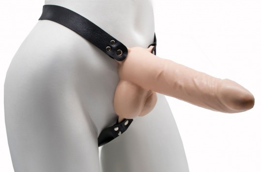 Пустотелый реалистичный фаллопротез на ремешках с заклепками - 18,5 см. - LOVETOY (А-Полимер) - купить с доставкой в Воронеже