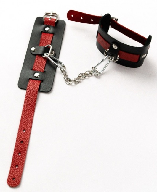 Черные оковы с красным декором и заклепками - Crazy Handmade - купить с доставкой в Воронеже