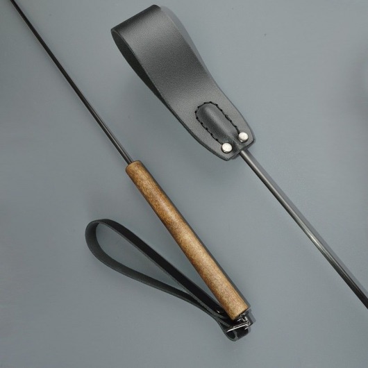 Черный кожаный стек с деревянной рукоятью - 69 см. - Sitabella - купить с доставкой в Воронеже