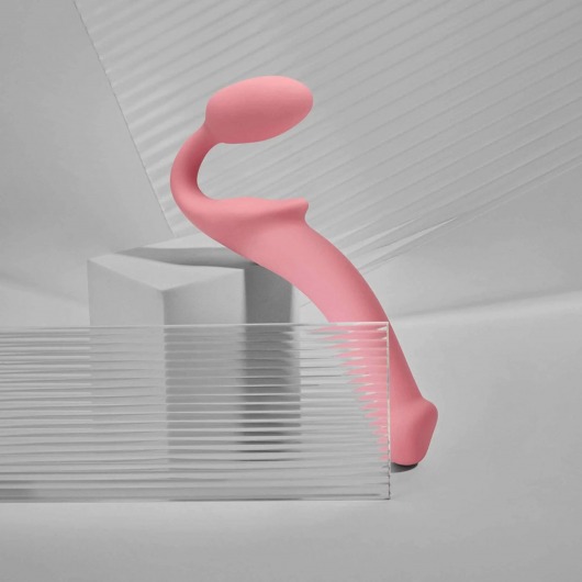 Розовый безремневой страпон Strap-on-me Semi-Realistic Bendable Strap-On size L - Strap-on-me - купить с доставкой в Воронеже